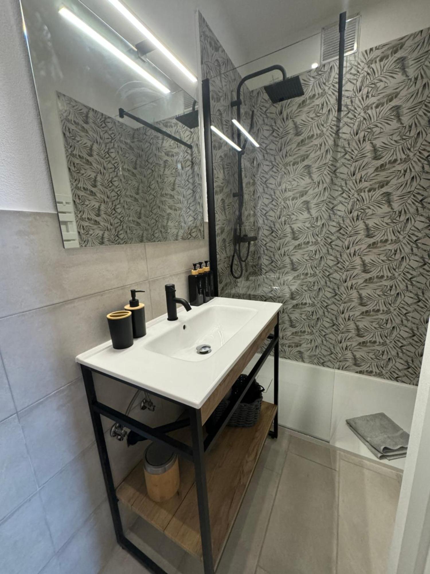 Loving My Rooms 3 - Incantevole Monolocale Nel Centro Storico Gorizia Exterior photo