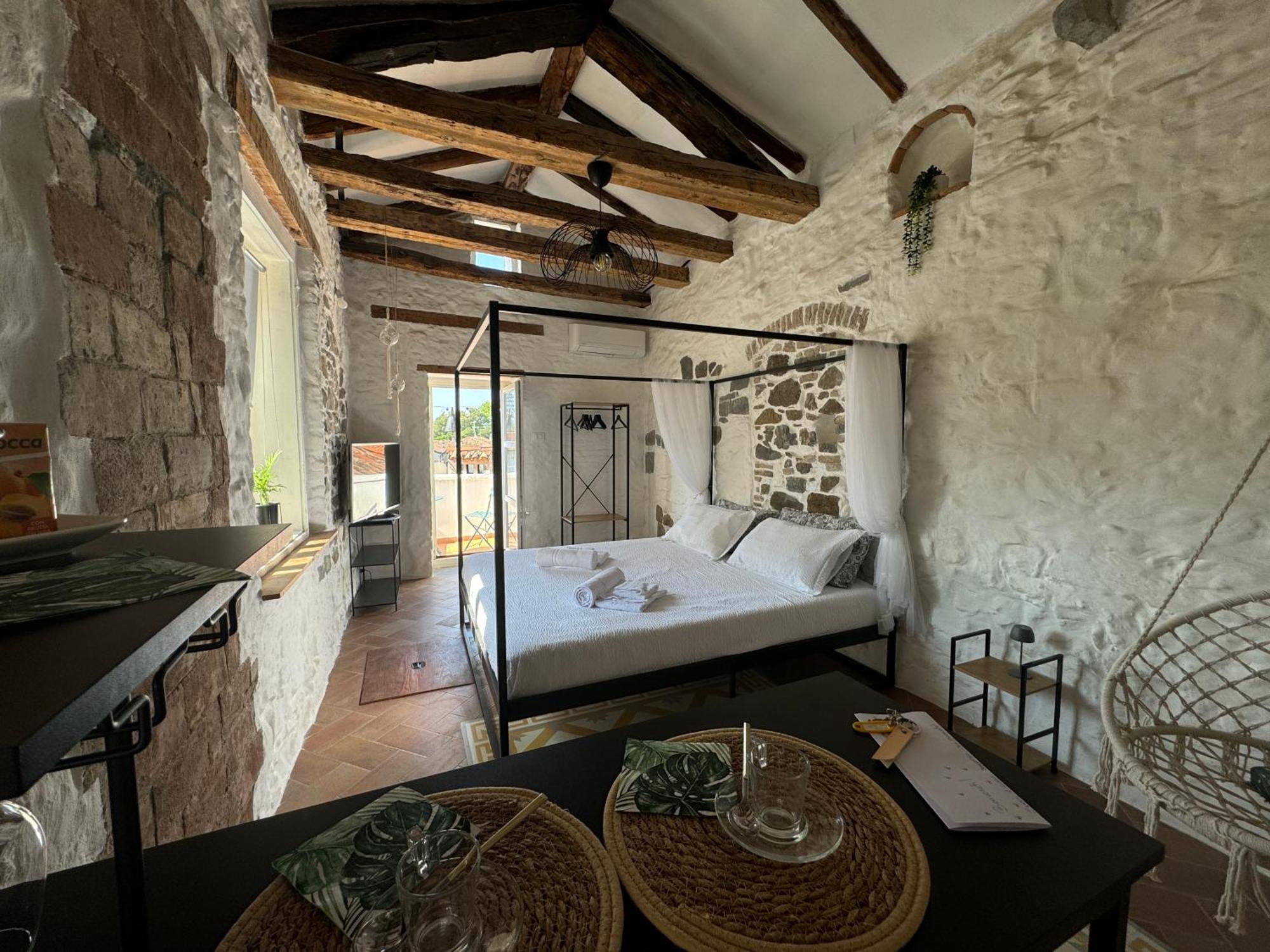 Loving My Rooms 3 - Incantevole Monolocale Nel Centro Storico Gorizia Exterior photo